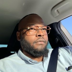 Meet your Posher, Stephen